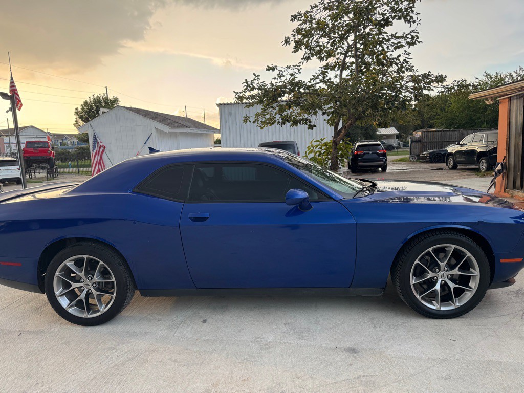 2020 Dodge Challenger Image 5