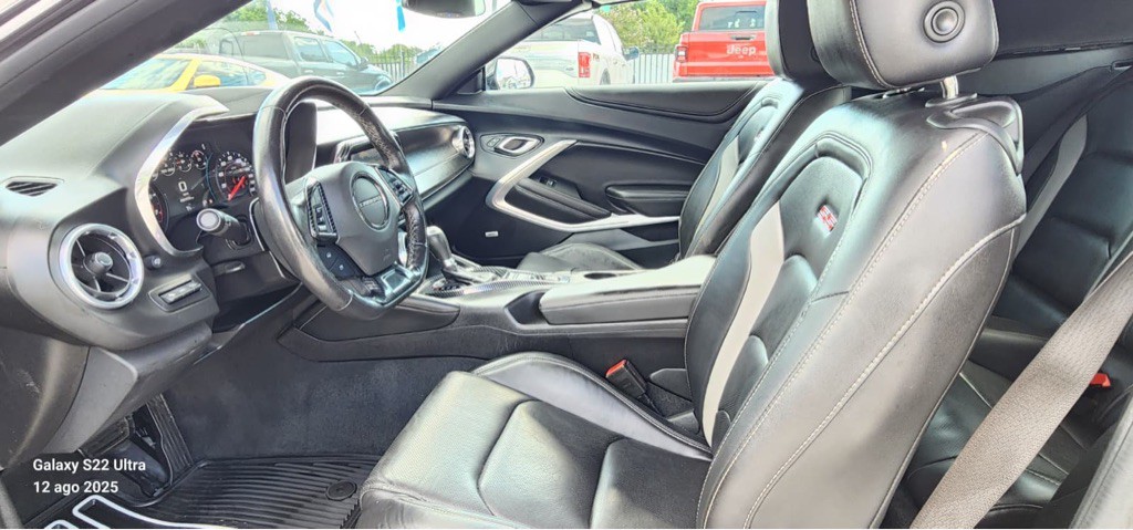 2018 Chevrolet Camaro Image 14