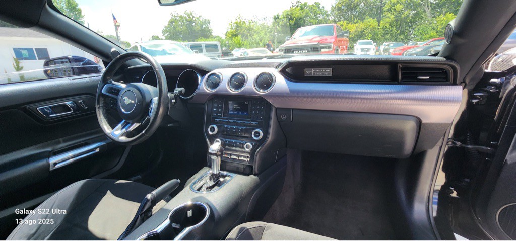 2016 Ford Mustang Image 12