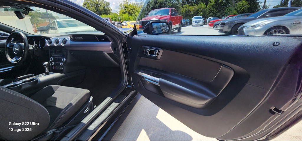 2016 Ford Mustang Image 13