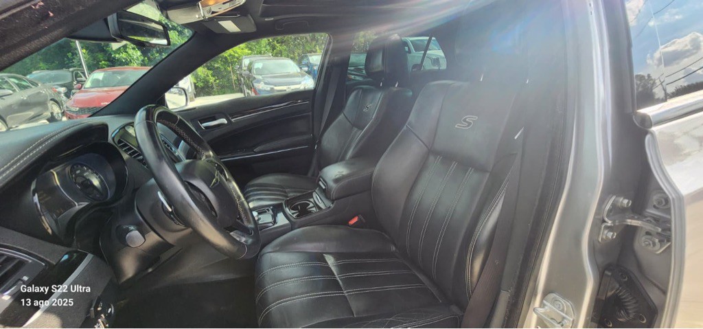 2018 Chrysler 300 Image 21