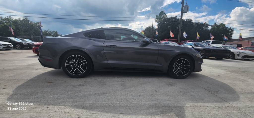 2021 Ford Mustang Image 6