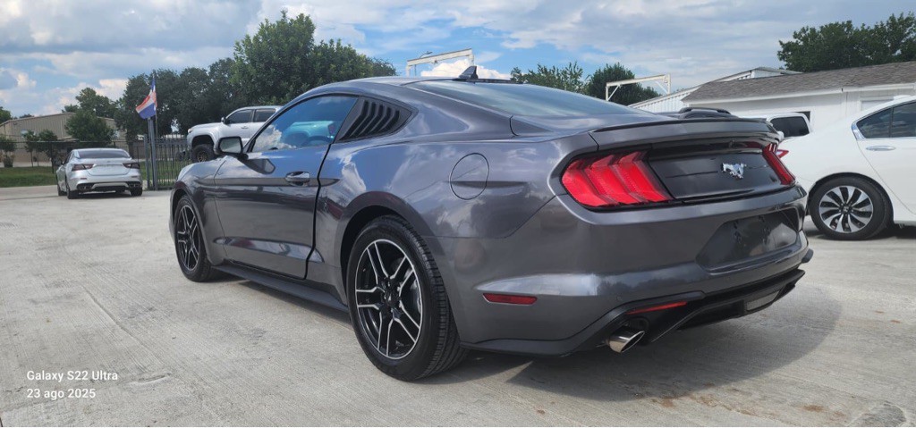 2021 Ford Mustang Image 7