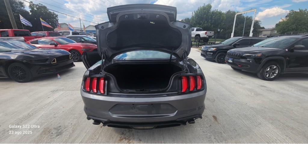 2021 Ford Mustang Image 9