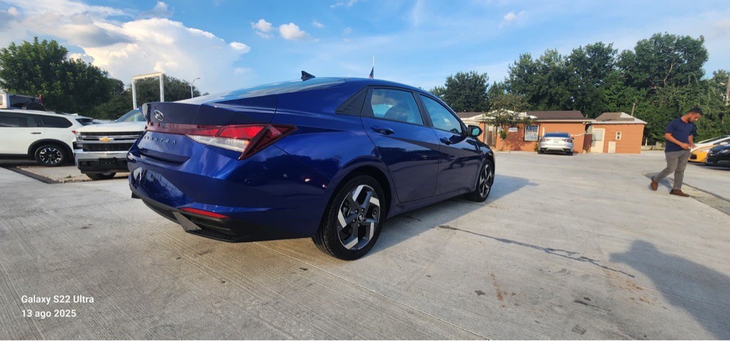 2023 Hyundai Elantra Image 6