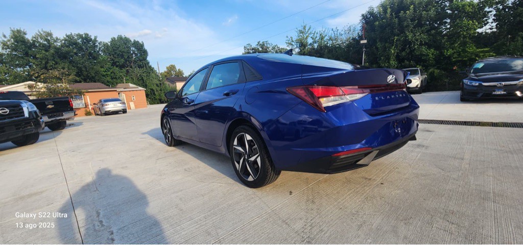 2023 Hyundai Elantra Image 8
