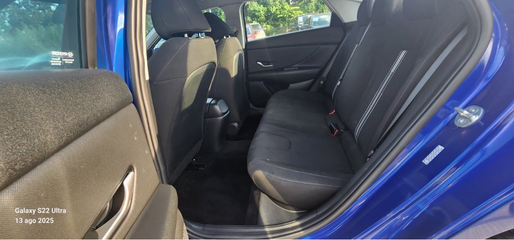 2023 Hyundai Elantra Image 11