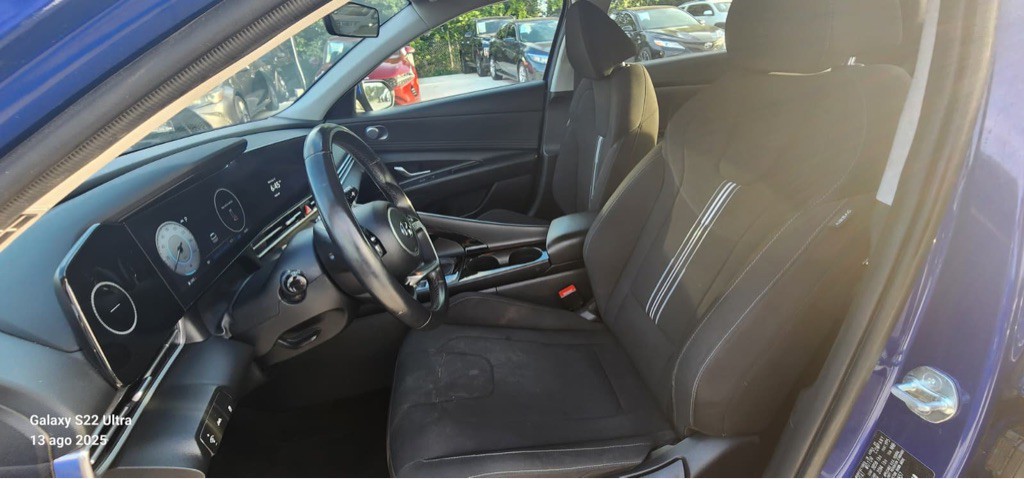 2023 Hyundai Elantra Image 17