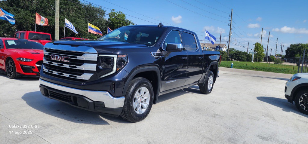 2024 GMC Sierra 1500 Image 1