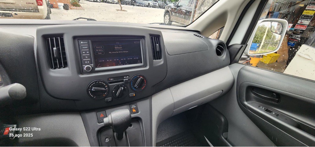 2020 Nissan NV200 Image 24