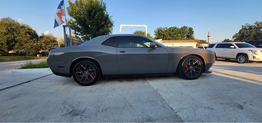 2019 Dodge Challenger Image 4