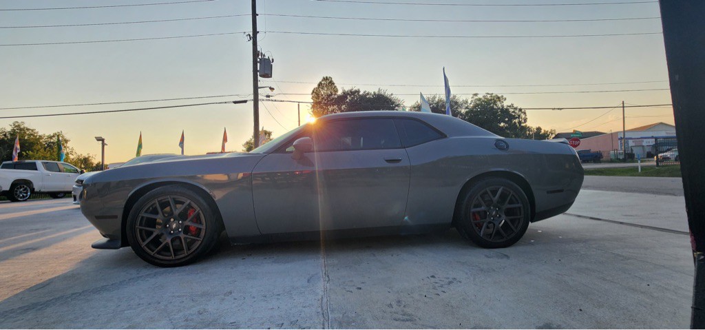 2019 Dodge Challenger Image 5