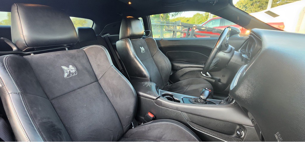 2019 Dodge Challenger Image 12