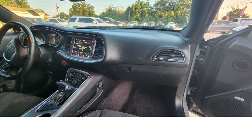 2019 Dodge Challenger Image 24
