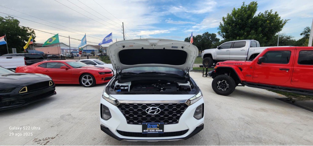 2020 Hyundai Santa Fe Image 3
