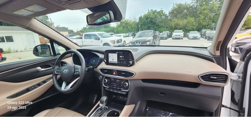 2020 Hyundai Santa Fe Image 16