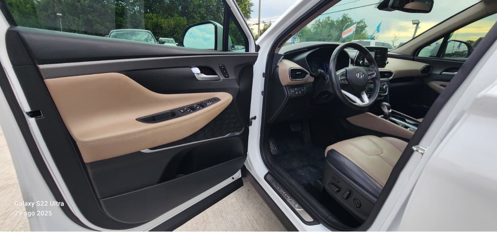 2020 Hyundai Santa Fe Image 17