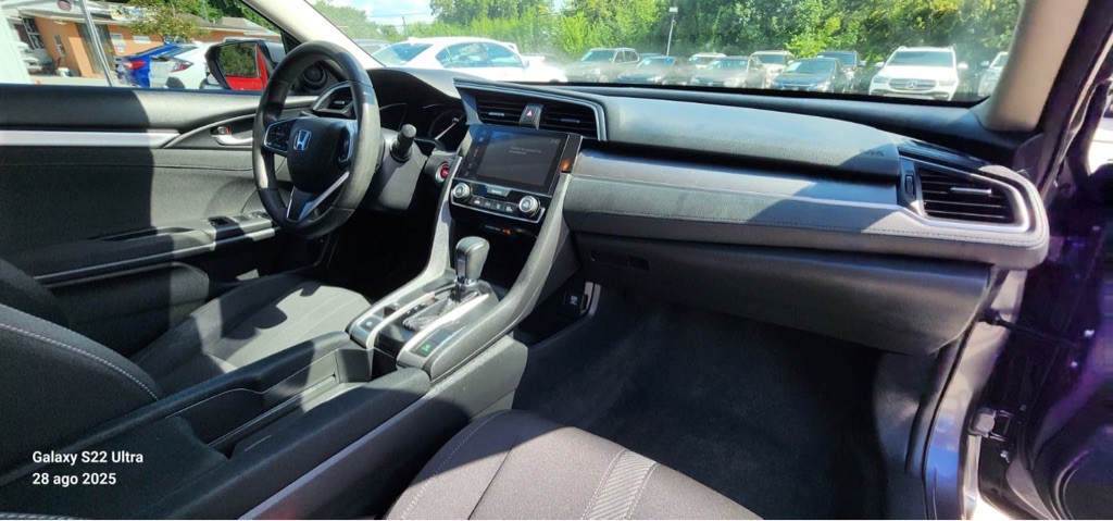 2018 Honda Civic Image 10