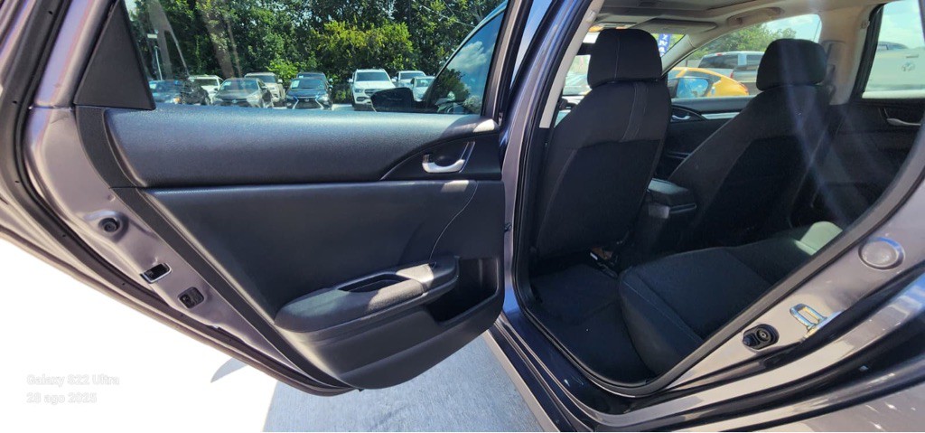 2018 Honda Civic Image 17