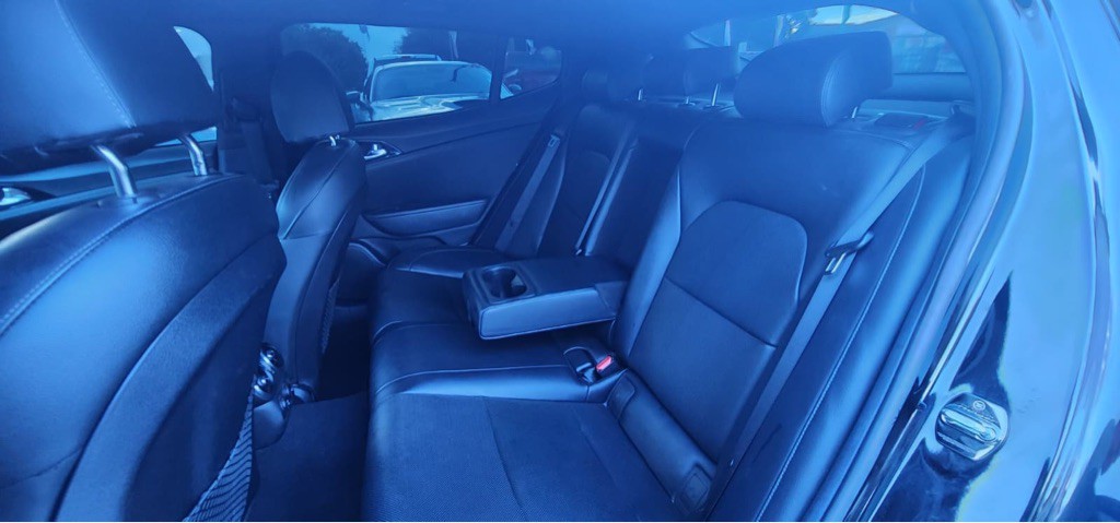 2022 Kia Stinger Image 11