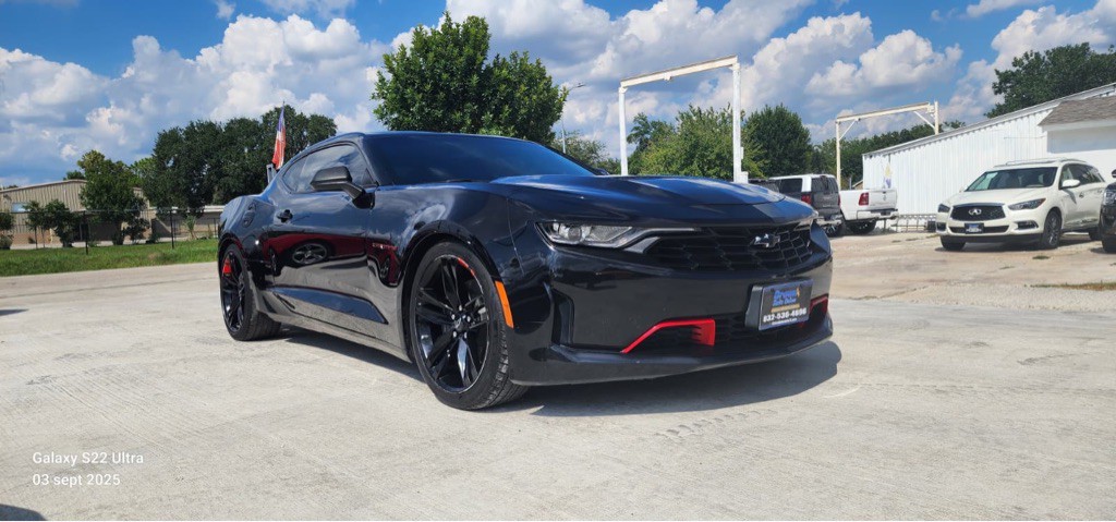 2022 Chevrolet Camaro Image 3