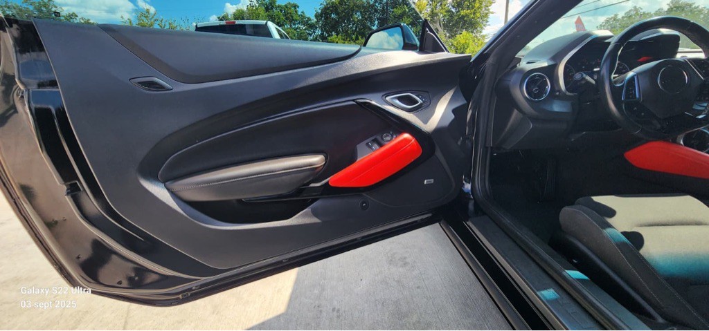 2022 Chevrolet Camaro Image 13