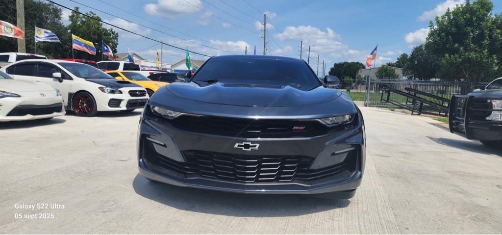 2019 Chevrolet Camaro Image 2