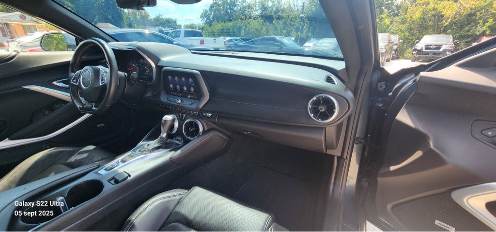 2019 Chevrolet Camaro Image 12