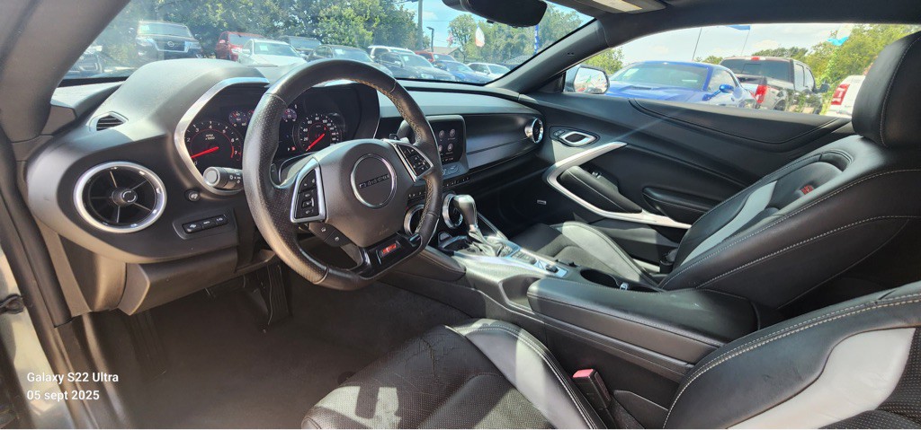 2019 Chevrolet Camaro Image 15