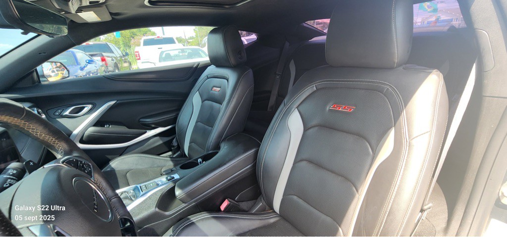 2019 Chevrolet Camaro Image 16