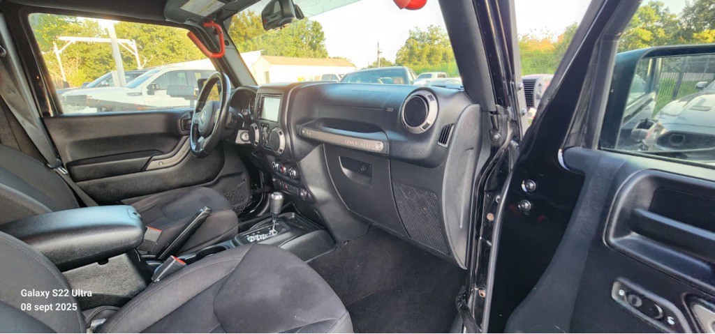 2016 Jeep Wrangler Unlimited Image 14