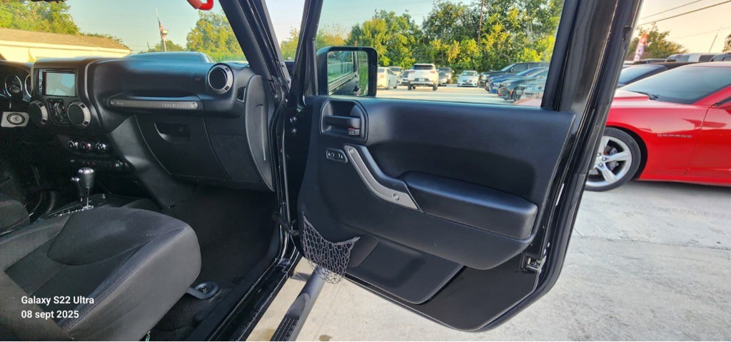 2016 Jeep Wrangler Unlimited Image 15