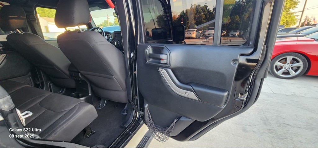 2016 Jeep Wrangler Unlimited Image 17