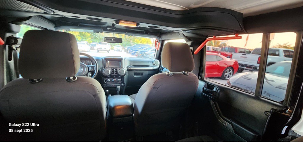 2016 Jeep Wrangler Unlimited Image 18