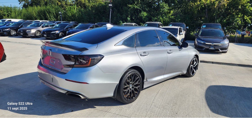 2018 Honda Accord Image 8