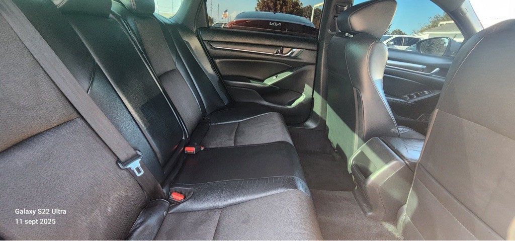 2018 Honda Accord Image 19