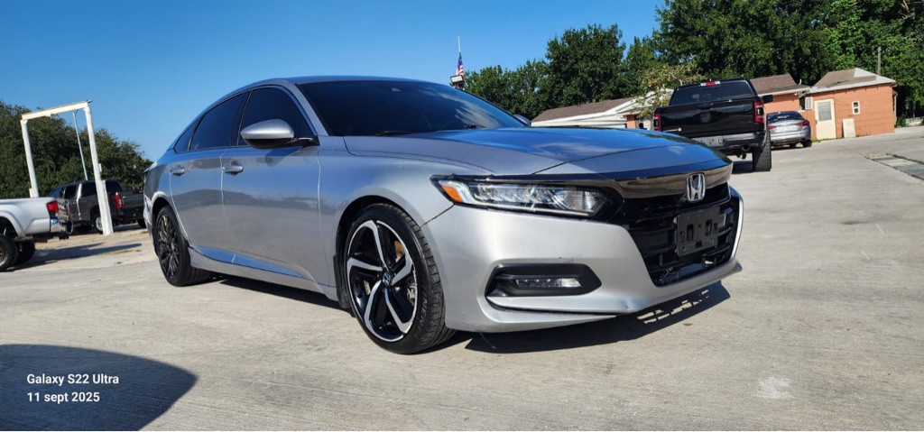 2018 Honda Accord Image 3