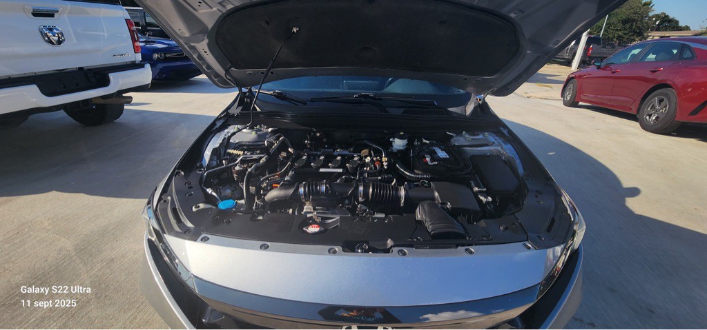 2018 Honda Accord Image 27