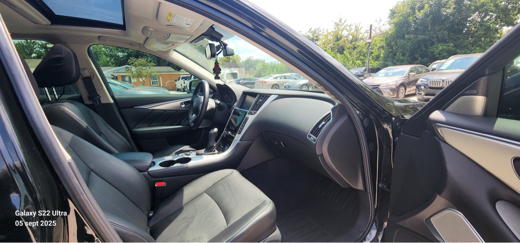 2023 INFINITI Q50 Image 13