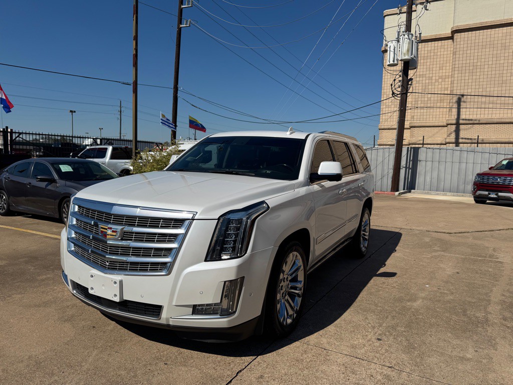 2018 Cadillac Escalade Image 1