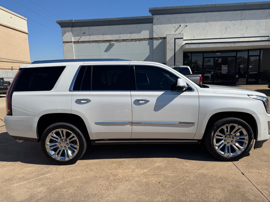 2018 Cadillac Escalade Image 4