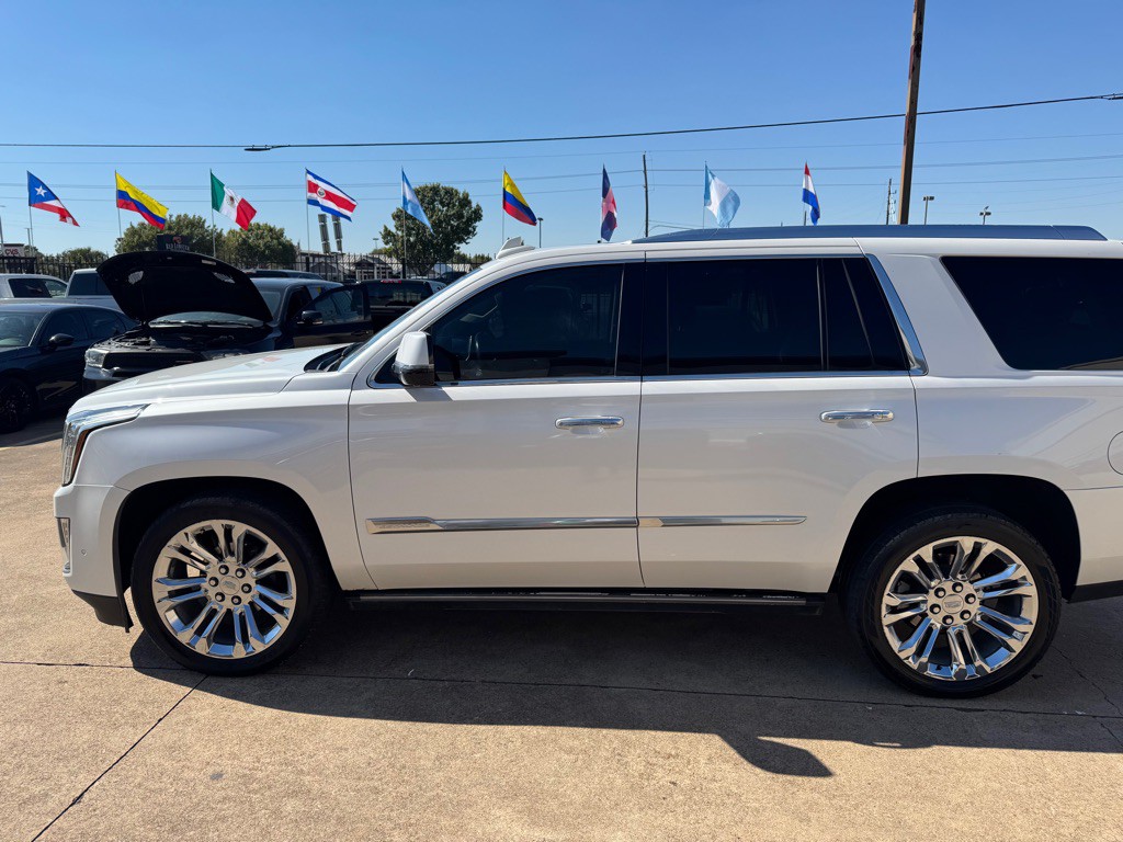 2018 Cadillac Escalade Image 5