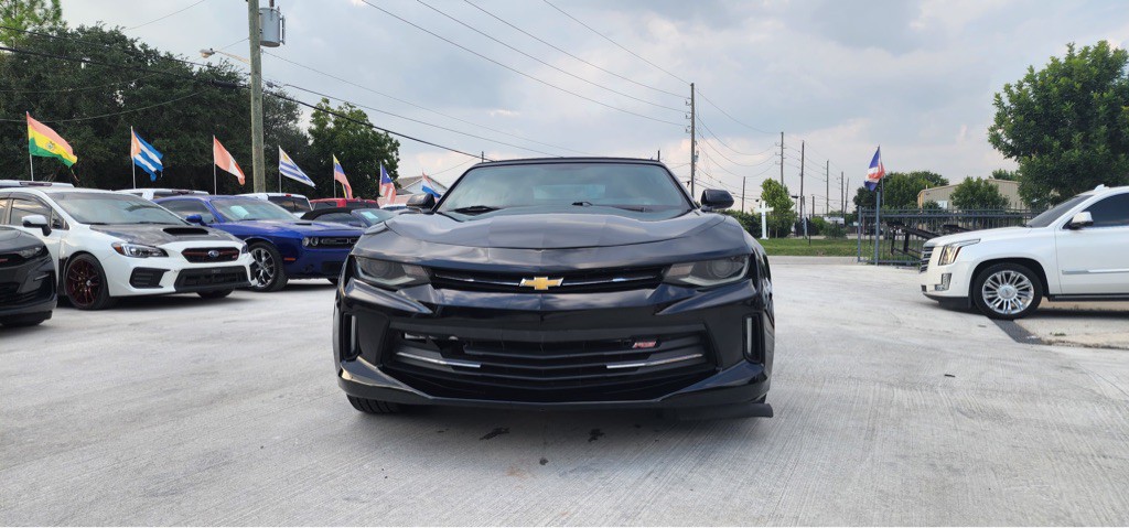 2017 Chevrolet Camaro Image 2