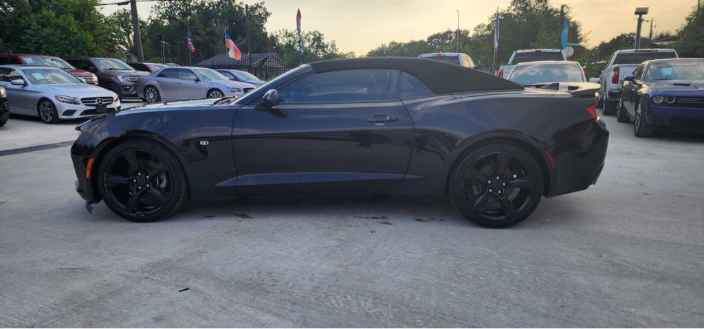 2017 Chevrolet Camaro Image 6
