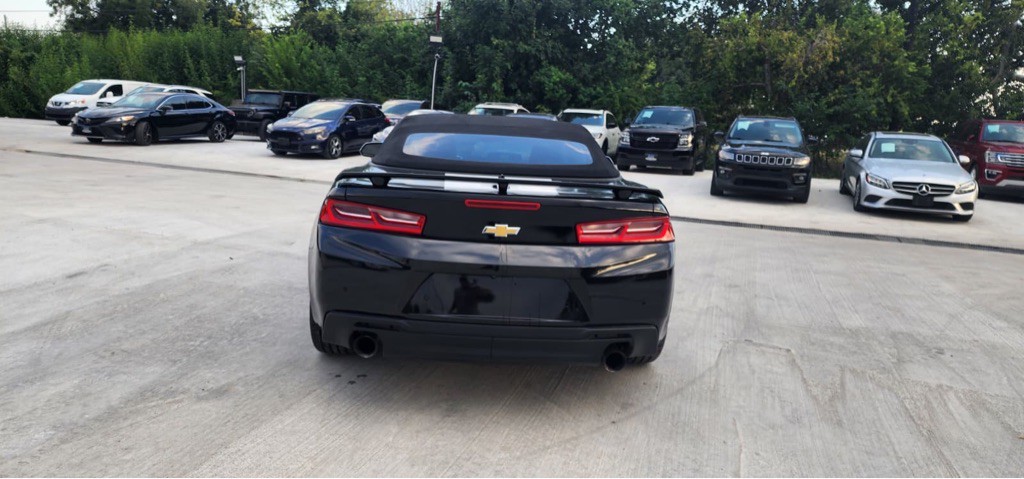 2017 Chevrolet Camaro Image 9