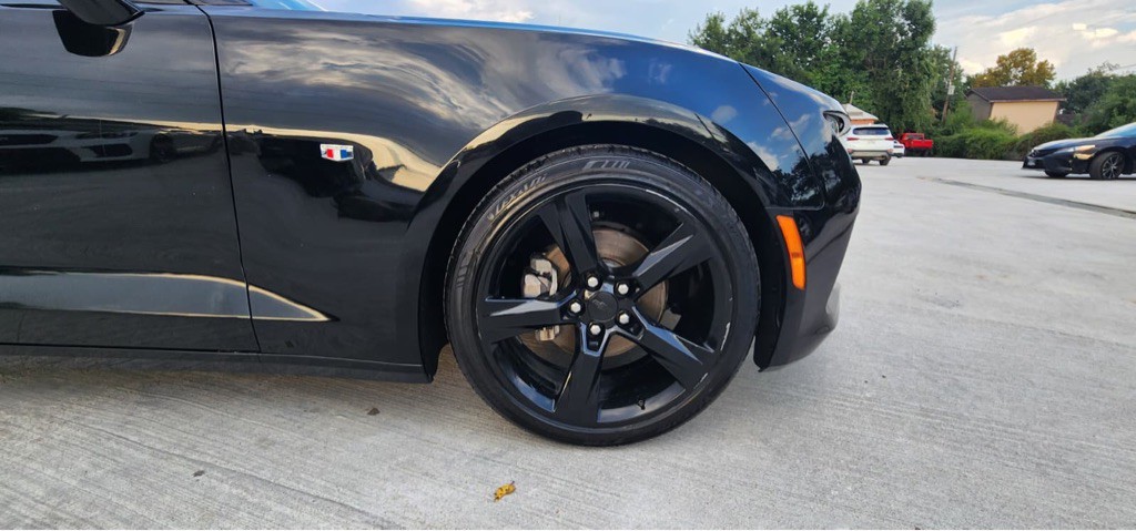 2017 Chevrolet Camaro Image 12