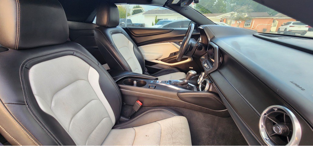 2017 Chevrolet Camaro Image 30