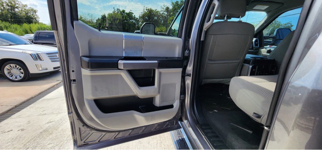 2021 Ford F-250 Image 20