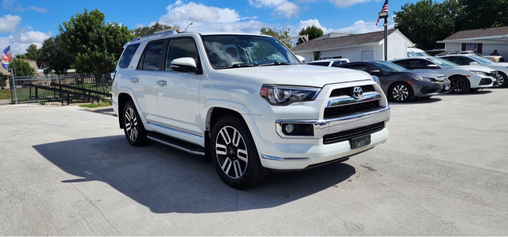 2019 Toyota 4Runner Image 3