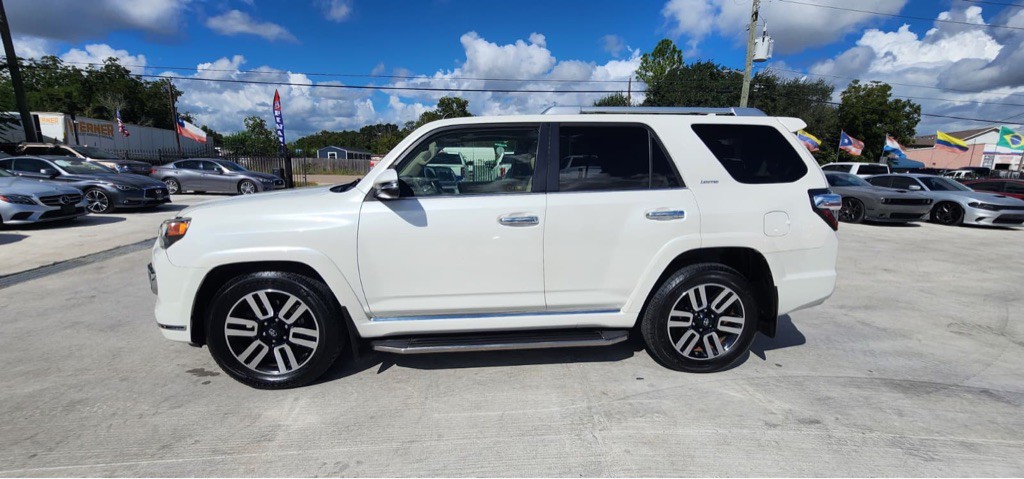 2019 Toyota 4Runner Image 4